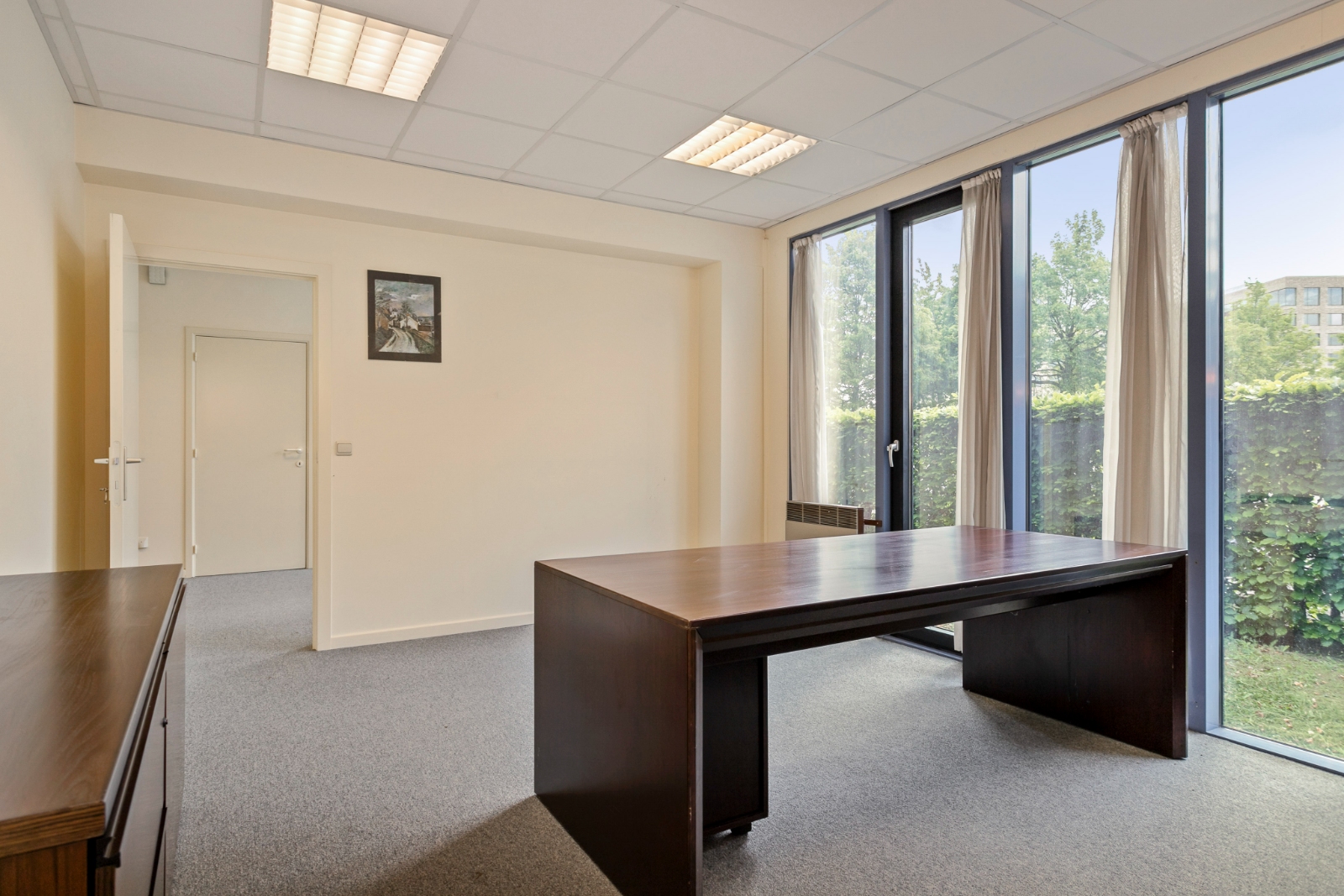 Gelijkvloers kantoor in het Kennedypark te Kortrijk, aan afritcomplex E17 - 8