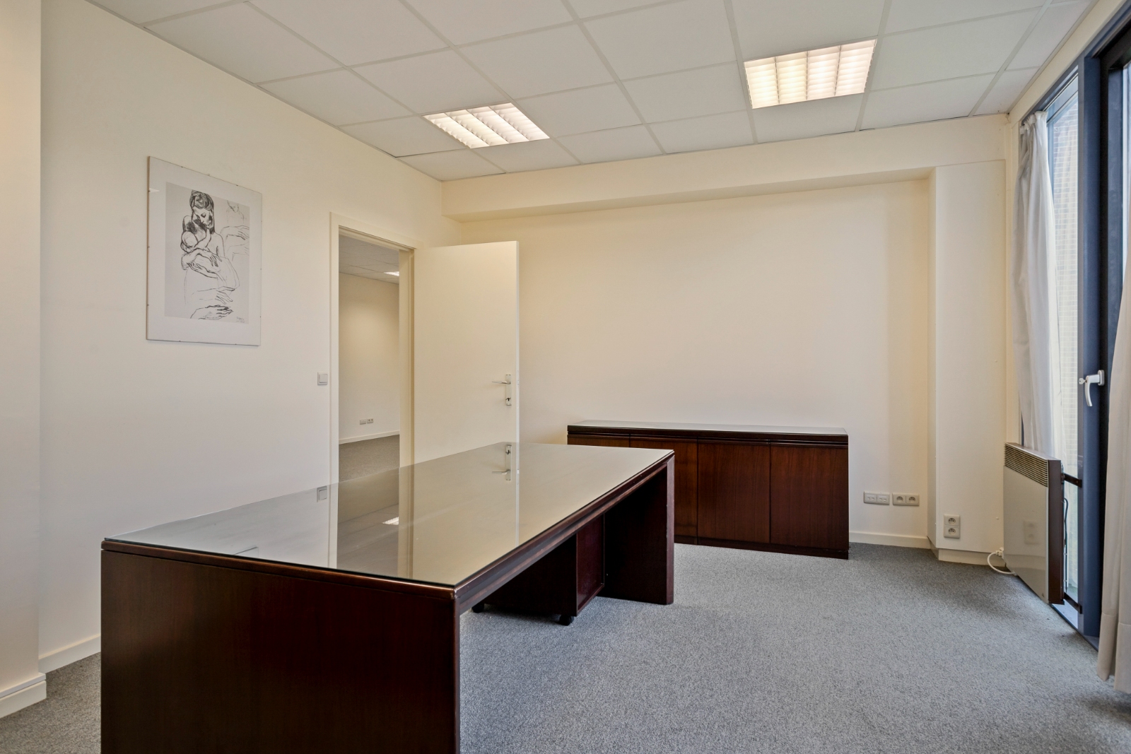 Gelijkvloers kantoor in het Kennedypark te Kortrijk, aan afritcomplex E17 - 10