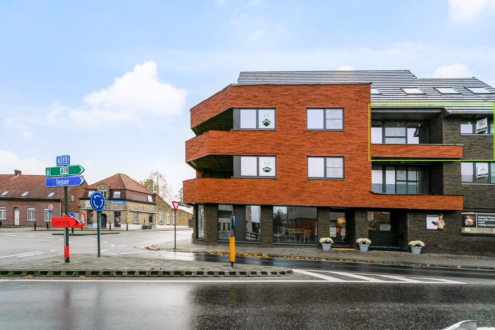 PRACHTIG RUIM APPARTEMENT MET 2 SLPKS EN EEN GROOT LEEFTERRAS