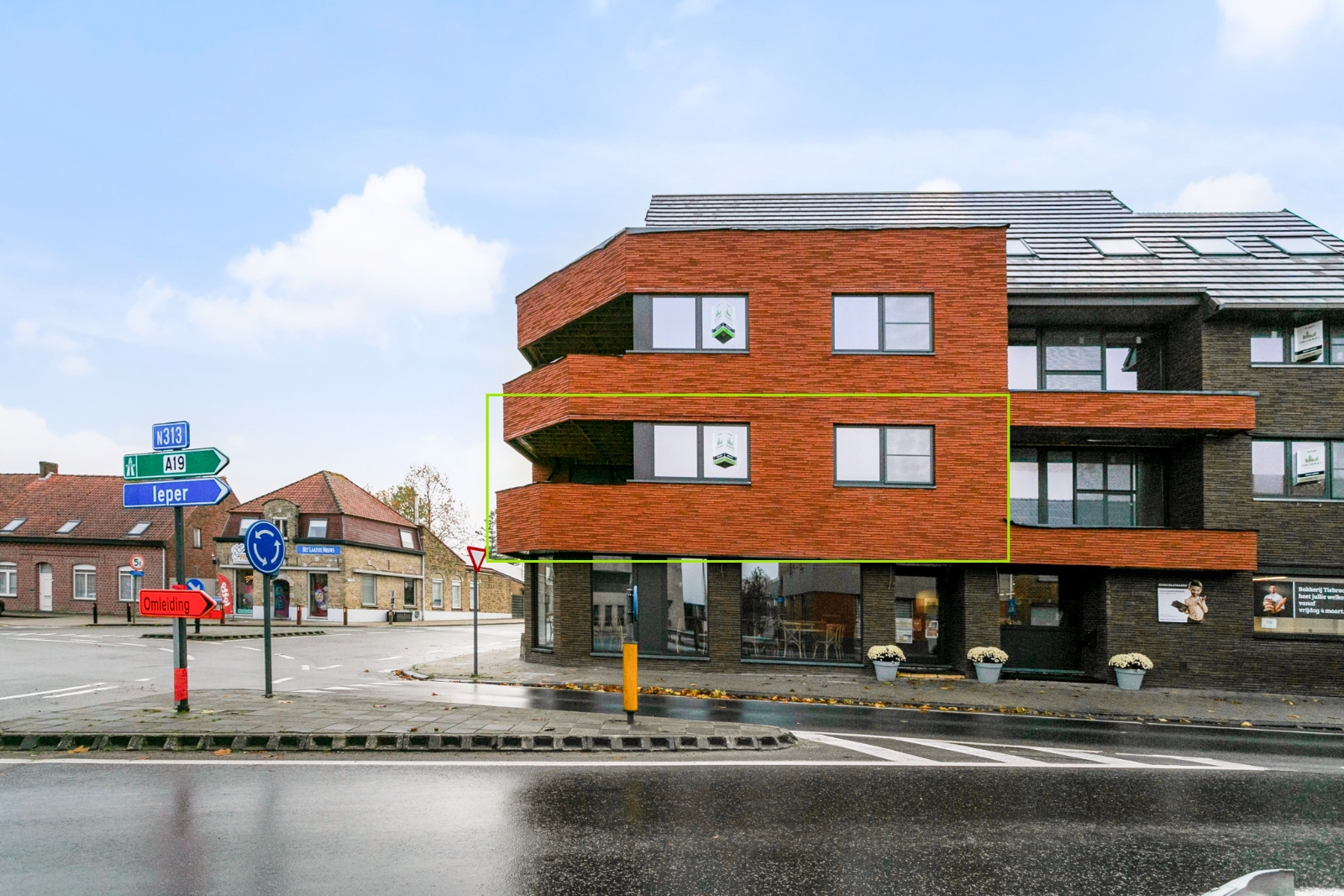 PRACHTIG RUIM APPARTEMENT MET 2 SLPKS EN EEN GROOT LEEFTERRAS