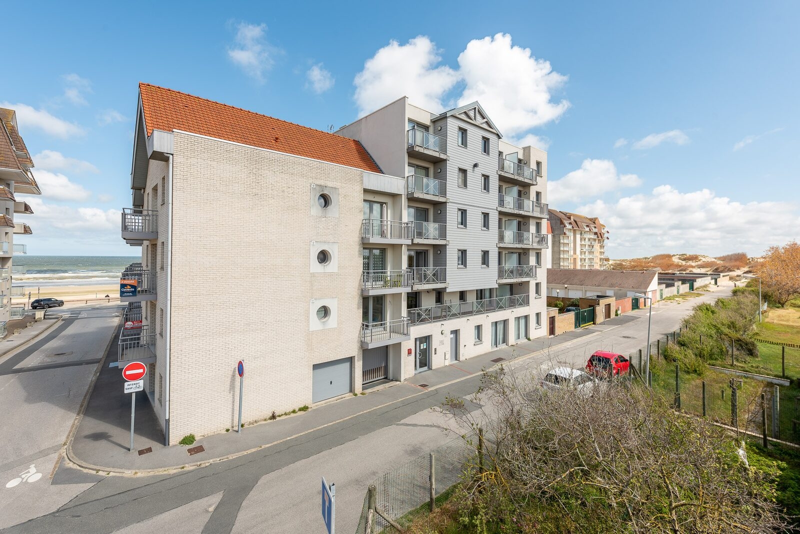APPARTEMENT AU RDC à BRAY-DUNES (FR) - GELIJKVLOERS APPARTEMENT TE BRAY-DUNES (FR)