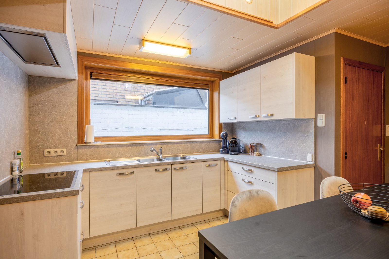 Goed onderhouden woning met garage en 3 slaapkamers te Assenede - 10