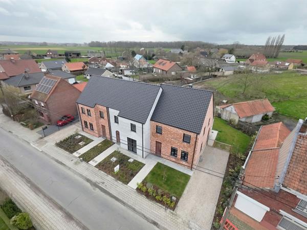 MONO: Energiezuinige en landelijke woning op groot perceel