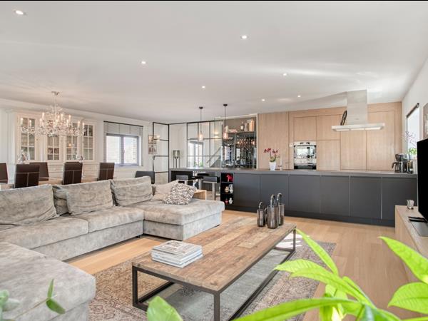 WAUW ! Parel van een loft met uitstraling, ruimte en energiezuinig comfort te Ieper