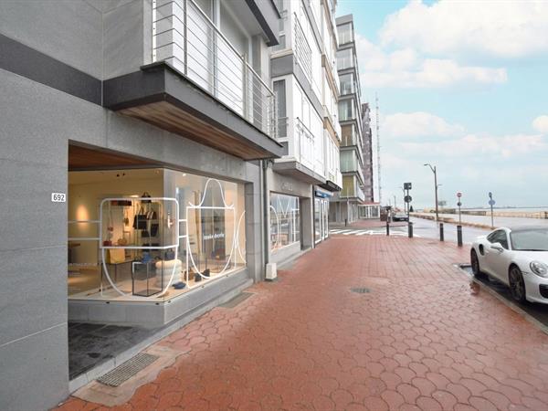 Handelsgelijkvloers Zeedijk Knokke