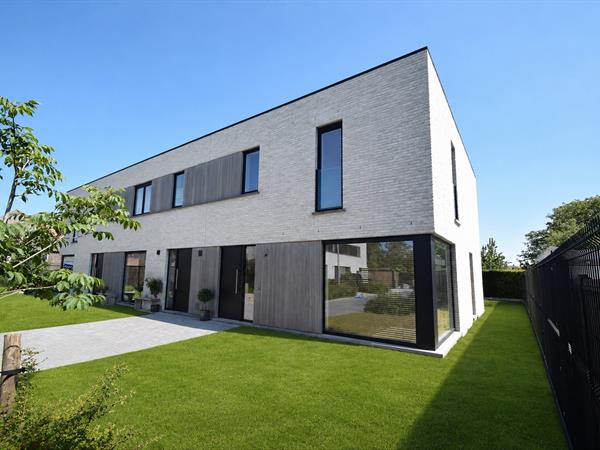 Energiezuinige nieuwbouwwoning met 3 slaapkamers te huur in Pervijze