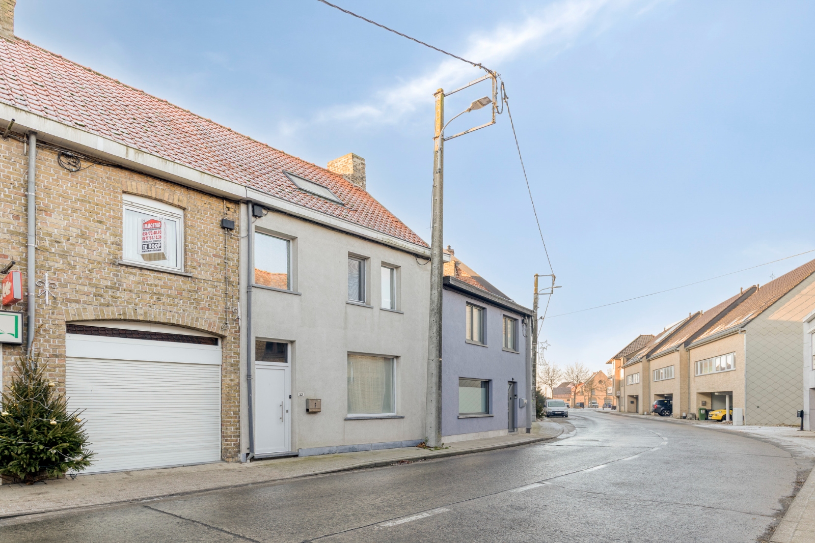 Gerenoveerde rijwoning met 3 slaapkamers in het hartje van Vladslo