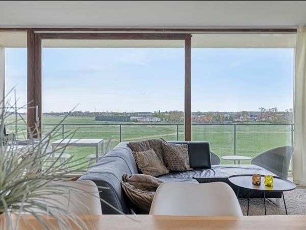 Stijlvol penthouse met panoramische vergezichten in Diksmuide