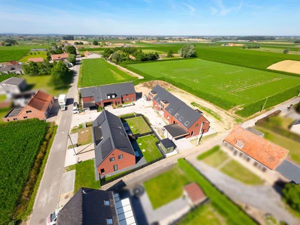 Prachtige nieuwbouwwoning in nieuwbouwproject 'De Mangelaar'