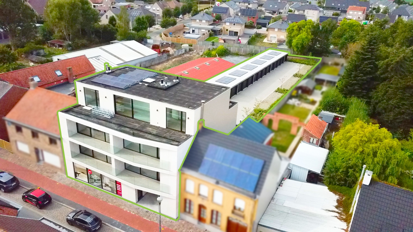 LUXUEUS AFGEWERKTE PENTHOUSE MET 2 SLPKS MET GROTE ZONGERICHTE TERRASSEN (98 M2)