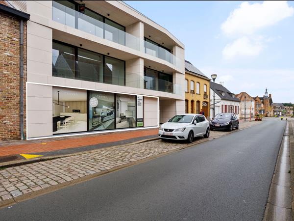 Handelsruimte te koop in Houthulst
