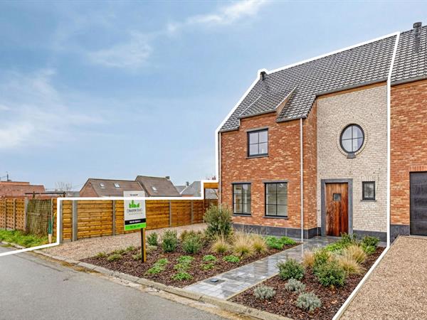KANTWERK, woning in landelijke stijl