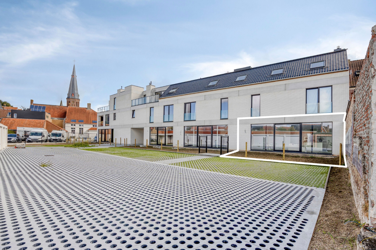 Instapklaar gelijkvloers nieuwbouwappartement met 2 slaapkamers, terras en privatieve tuin
