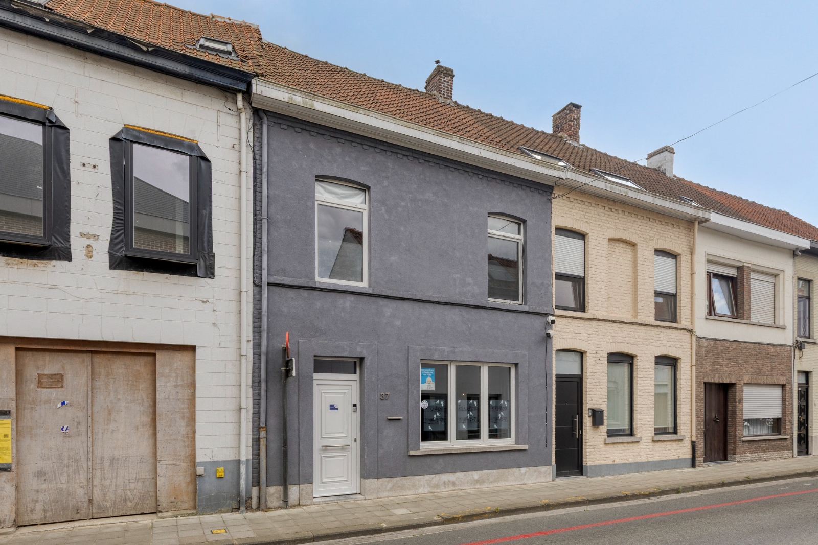 Gezellige starterswoning met 5 slaapkamers en ruime tuin in het hart van Wervik